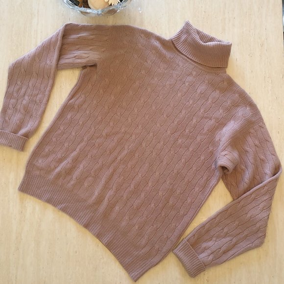 Ralph Lauren Sweaters - Ralph Lauren Cashmere CableKnit Turtleneck Sweater